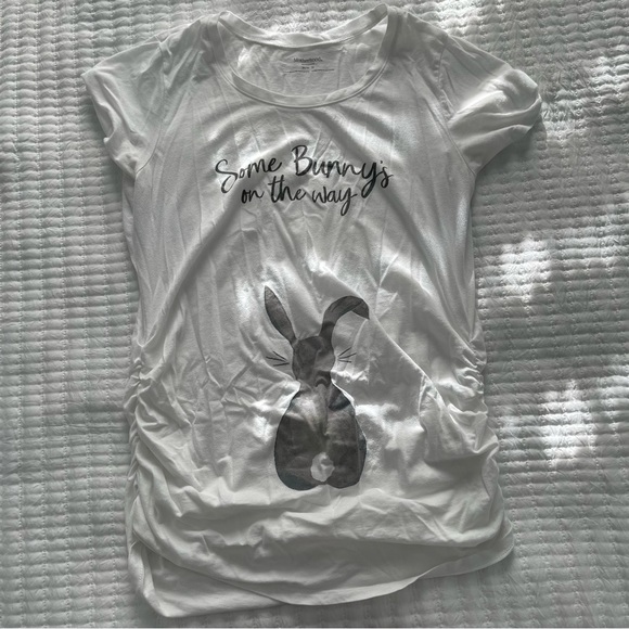 Motherhood Maternity
SOME BUNNY'S ON THE WAY MATERNITY GRAPHIC TEE - Picture 4 of 6